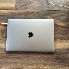 MacBook Pro 13"