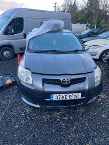 toyota auris parts