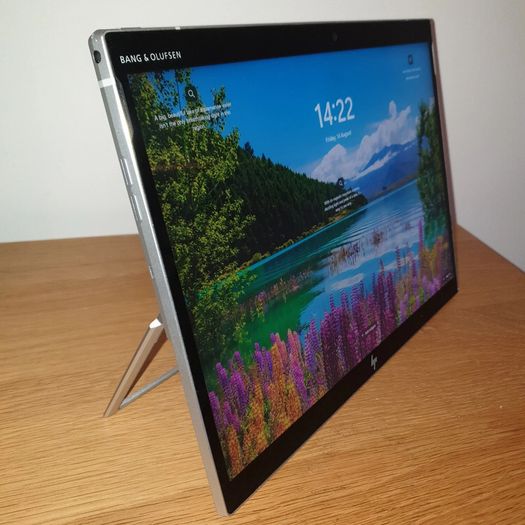 HP Elite X2 G8, 8gb , 256gb, 11th gen, perfect order