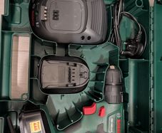 Bosch Combi Drill + 2 batteries