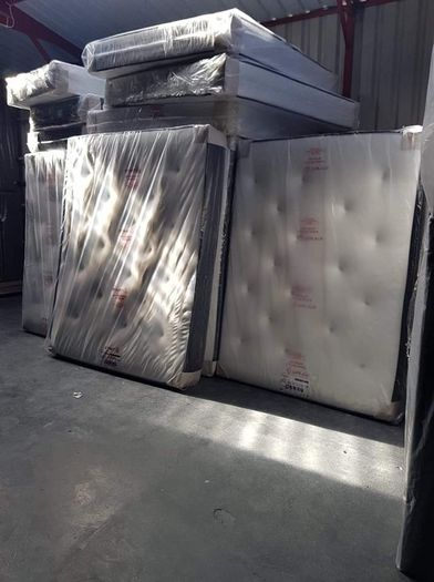 Memory Foam Orthopedic Mattress With 1500 Pocket Spring