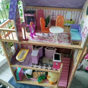 Barbie house