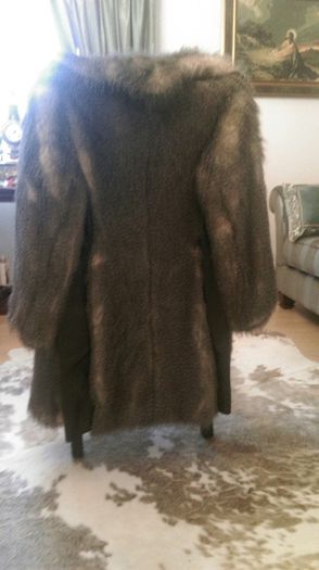 Fur leather coat.New.size 10