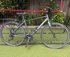Giant escape road bike