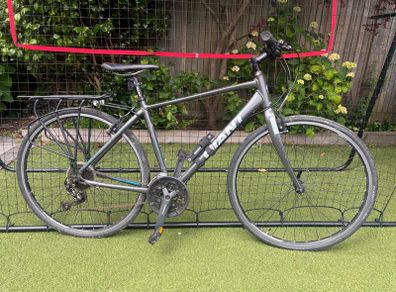 Giant escape road bike
