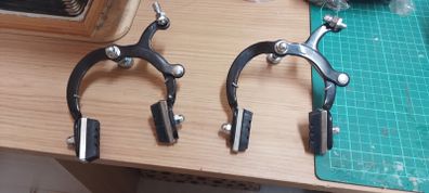 Road brakes