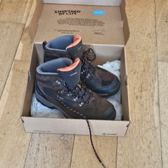 Hiking Boots Hi-Tec WP EU42 UK8