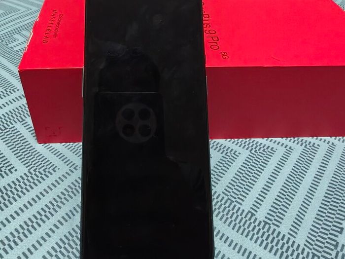 OnePlus 9 pro 12+256gb