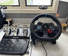 Logitech G29 Steering Wheel, Pedals, PlaySeat Frame