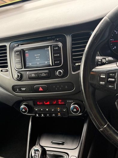 Kia Carens 2015