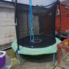 trampoline 8 ft