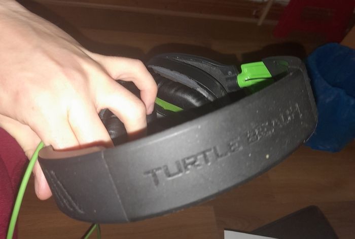 (broken) turtle beach headset