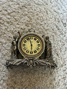 Mantel clock