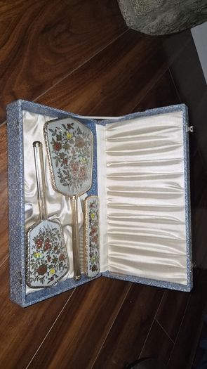 Vintage Vanity Set