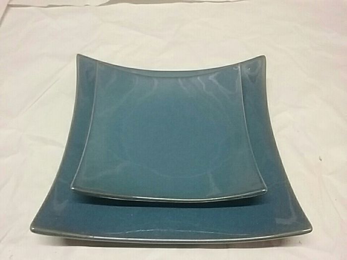 Large and small candle plate blue