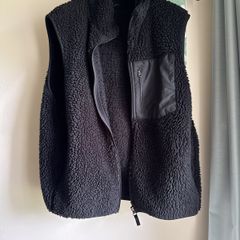 Uniqlo Windproof Fluffy Fleece Vest - Men's Size L - Black