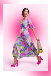 BRAND NEW Ladies Floral Dress: Size 10 and 12