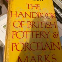 The Handbook Of British Pottery & Porcelain Marks Av Geoffrey A. Godden