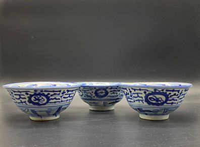 Chinese Qing Porcelain 3 Bowls 18th Century Blue / White