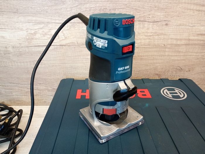 Bosch Palm Router 600W, Collet 6.35 mm, upto 8mm - GKF 600