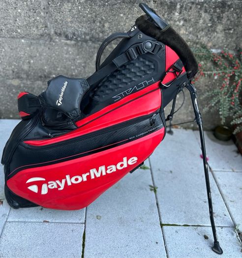 Full set of Taylormade Golf clubs