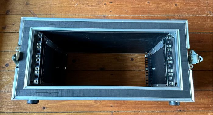 Flight Case 19" 4U Shockproof Flightcase warehouse