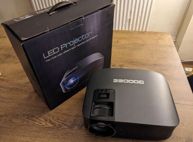 GooDee LED Projector