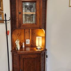 Tall corner unit