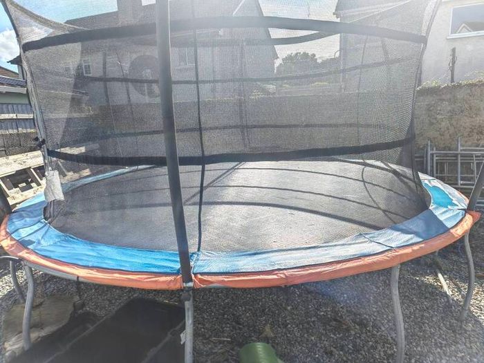 Trampoline