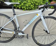 Road racing bike