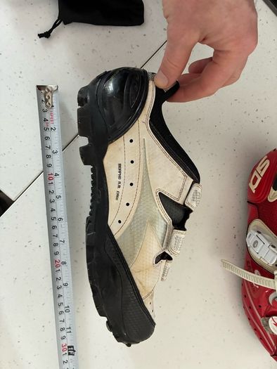 mountain bike shoes
