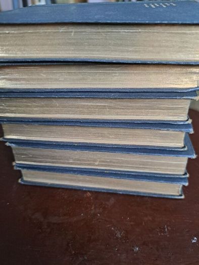 6 miniature Shakespeare books