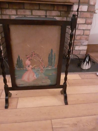 Antique fire guard.