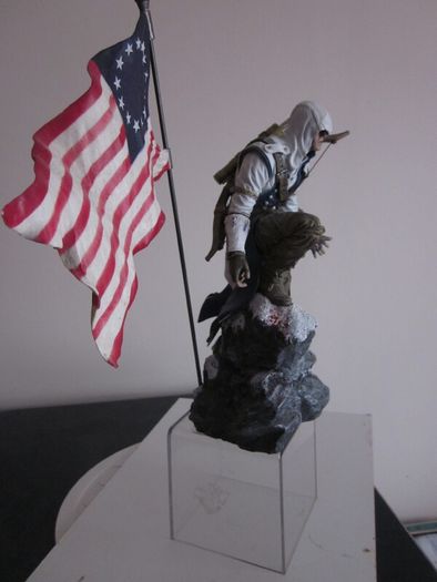 Assassins Creed Connor Statue Freedom 2012