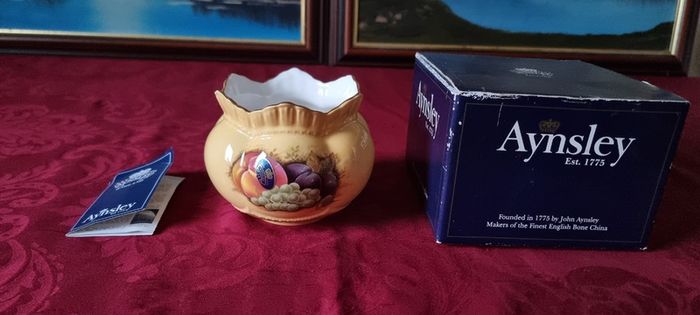 New In Box Aynsley Orchard Gold Bone China Windsor Rose Bowl Made in England