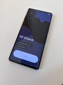 Google Pixel 7 Pro 128GB + Spigen cover
