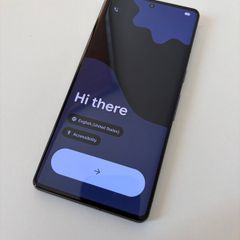 Google Pixel 7 Pro 128GB + Spigen cover