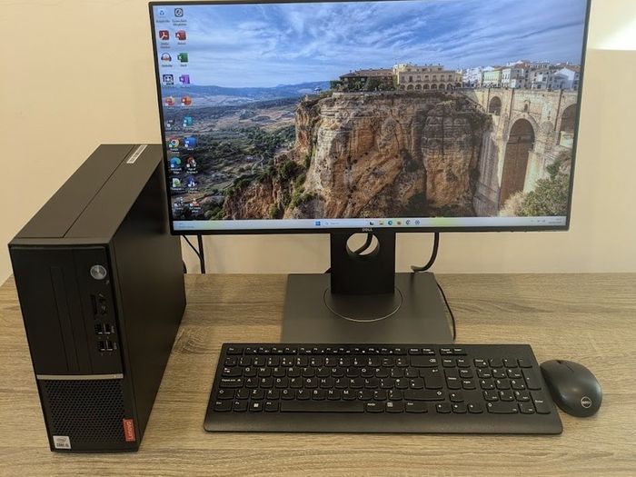 Intel i5 10th Gen CPU 16GB DDR4 23" LCD Windows 11 & Office 2024 Pro, 512GB NVMe, Wifi, Bluetooth