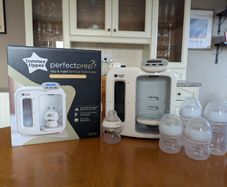 Tommee Tippee Perfect Prep Machine & Bottles