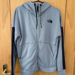 The North Face Women's Zip Up Hoodie S