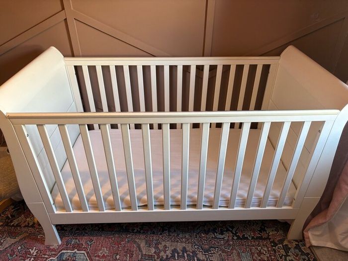 Mamas & Papas Mia Sleigh Cot Bed  White/Ivory