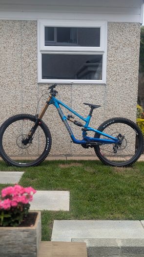 Polygon Colossus DH9 Brand New