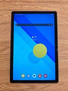 Samsung Galaxy Tab A8 64GB Wi-Fi + Case