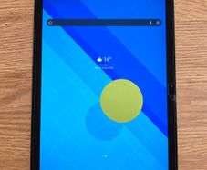Samsung Galaxy Tab A8 64GB Wi-Fi + Case
