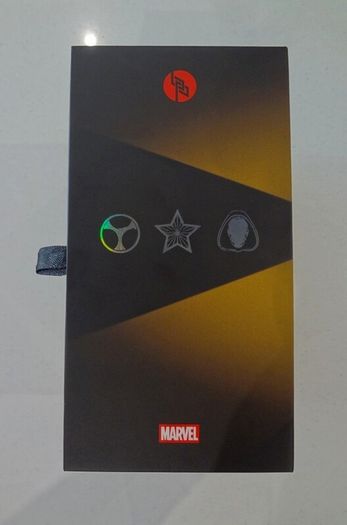 MARVEL Thunderbolts Blufans Exclusive EMPTY One Click Box + EXTRAS