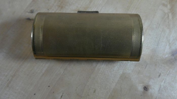 Vintage Kigu London Musical Powder Compact Gold Tone Engine Turned Music Box 1950s