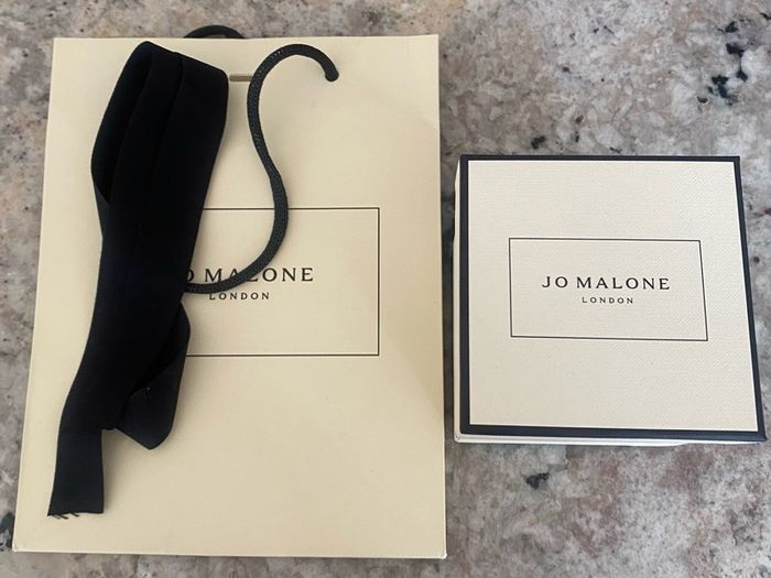 Jo Malone English Pear & Freesia candle - 200g