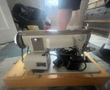 brother sowing machine from 1960 like new