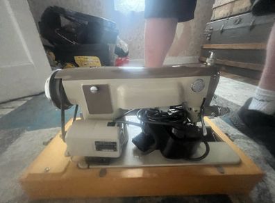 brother sowing machine from 1960 like new