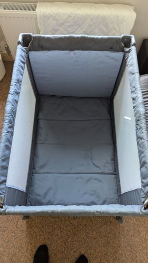 Baby elegance travel cot